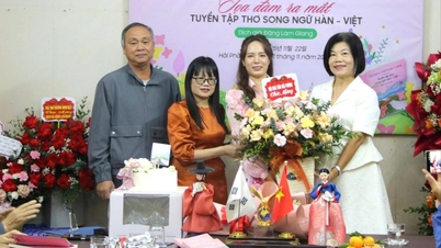 Lansarea unei colecții de poezie bilingve coreeană-vietnameză de traducătorul Dang Lam Giang