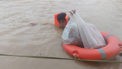 Les écoles de Hô Chi Minh-Ville se joignent à l'appel du Comité du Front de la Patrie du Vietnam pour apporter des secours à la région centrale.