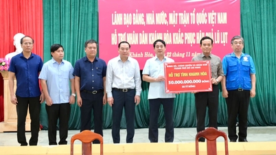 Ho Si Minh-város továbbra is támogatja Khanh Hoát a viharok és árvizek következményeinek leküzdésében.