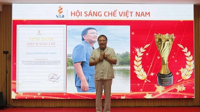 El presidente de VST, Hoang Duc Thao, fue honrado como "Caballero de la Invención".