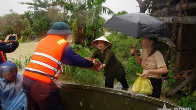 กองพลที่ 2 (ภาคทหาร 5) ให้การสนับสนุนผักผลไม้ 1.6 ตัน และมอบสินค้าหลายพันตันให้แก่ประชาชนในพื้นที่ประสบภัยน้ำท่วม