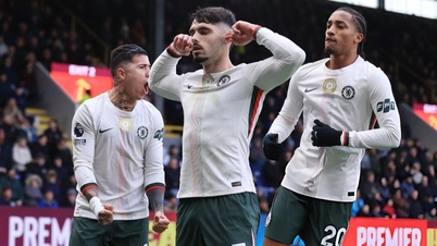 Chelsea a battu Burnley et se rapproche de la première place occupée par Arsenal.