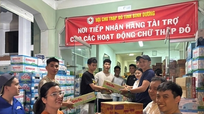 호치민시: 수천 명의 마음이 홍수 피해자들에게로 향합니다