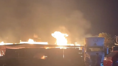 Brann i trelageret ved daggry