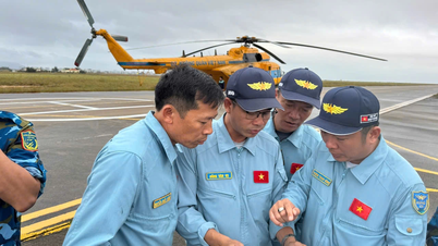 (בשידור חי) מרוץ לספק סיוע למרכז וייטנאם: מסוקי משרד ההגנה הלאומי ממשיכים להפיל אספקת סיוע לדאק לק שנפגעה מהצפות.