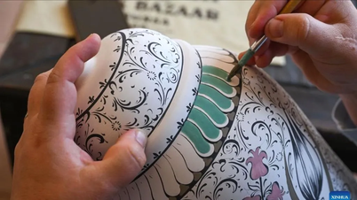 ইজনিক সিরামিক ঐতিহ্য পুনরুজ্জীবিত করা