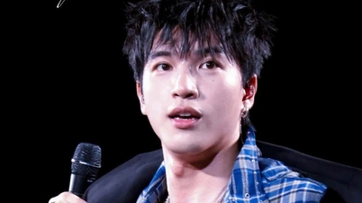 Mengajak penonton untuk mendukung korban banjir di GENfest 2025