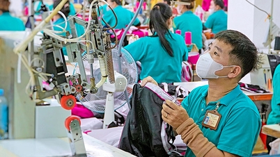 Průmyslová produkce prudce vzrostla