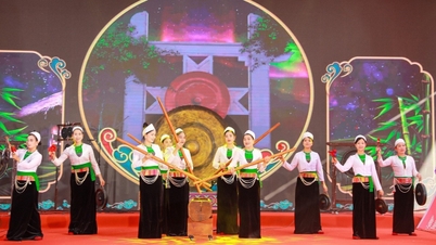 Pembukaan Festival Budaya Etnis Muong ke-2 pada tahun 2025