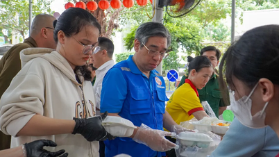 ہو چی منہ سٹی سیلاب سے ہونے والے نقصانات پر قابو پانے کے لیے خان ہوا صوبے کی مدد کے لیے اپنی تمام کوششیں وقف کر رہا ہے۔