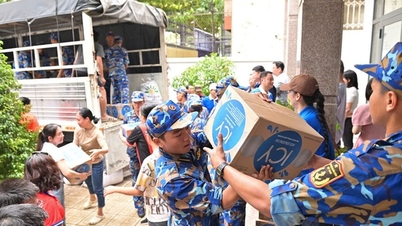Vinamilk bringer 160 000 melke- og drikkevarer for å støtte mennesker i flomrammede områder.