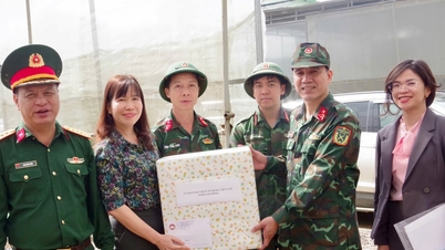 Besuchen Sie die Kräfte, die an der Bewältigung der Folgen von Naturkatastrophen beteiligt sind, und unterstützen Sie sie.