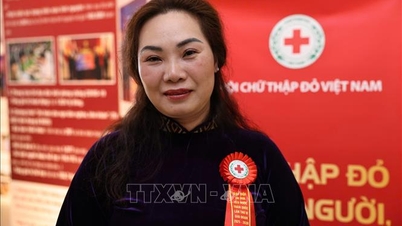 Menyebarkan kuasa kemanusiaan melalui tindakan kebaikan yang senyap.