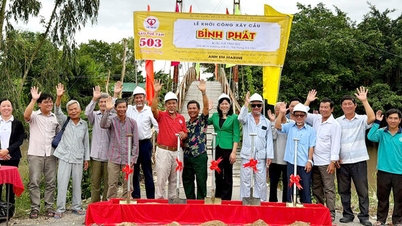 A Co To Commune Népi Bizottsága megkezdte a Binh Phat híd (Tu Tam 503 híd) építését.