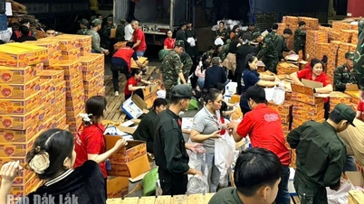 Inundaciones en Oriente, amor humano en Occidente