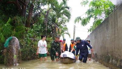 군대는 모든 시민에게 필수품을 지원합니다.