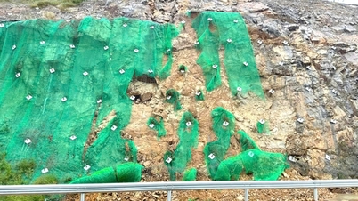 استعادة موقع بناء الطريق السريع بشكل عاجل بعد الفيضانات