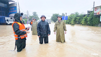 Bersama-sama kita mengharungi banjir