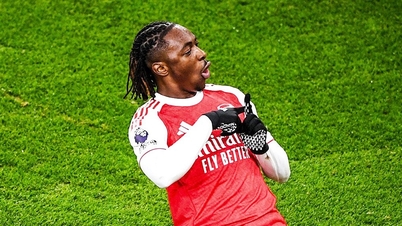 エズがハットトリックを決め、アーセナルがトッテナムに圧勝