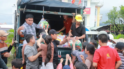 बाढ़ प्रभावित क्षेत्रों में लोगों के साथ मिलकर कठिनाइयों का समाधान करना