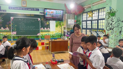 זרועות אוהבות תומכות בילדים עם מוגבלויות בלאם דונג