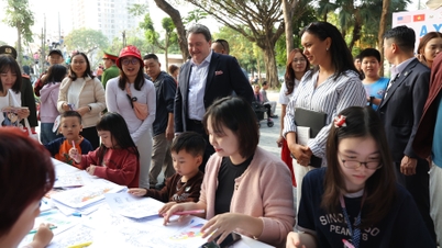 [Фото] Кольори В'єтнаму - дружба з США в серці Ханоя