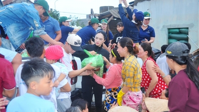 Hơn 120 tấn hàng hóa, lương thực hỗ trợ bà con vùng lũ