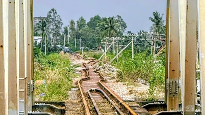 Kereta api itu telah membuka 46 titik tanah runtuh, dan memberi tumpuan untuk membaiki 15 mata.