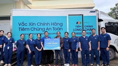 Long Chau drar til den sentrale regionen og støtter raskt 3 tonn medisiner til folk