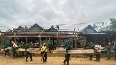 Da Nang: Blijf huishoudens evacueren uit de door aardverschuivingen getroffen gebieden in de gemeente Hung Son