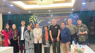 Finding new expressions for the stage