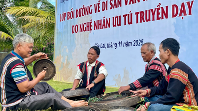 Gia Lai abre clases para enseñar tejido de brocado y afinación de gongs