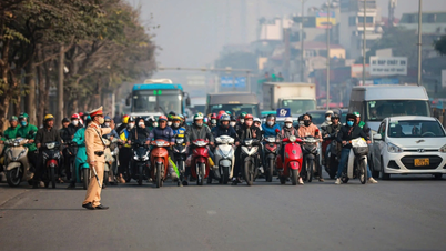 하노이에서는 어느 지역에서 시간당 가솔린 오토바이 운행을 금지합니까?