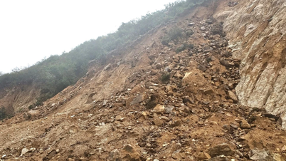 تسبب الفيضانات أضرارًا جسيمة في البنية التحتية الحضرية والسلع التجارية.