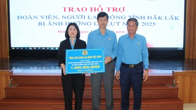 Wietnamska Generalna Konfederacja Pracy wspiera 1 miliard VND dla pracowników i robotników w Dak Lak