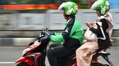 Gojek menggantikan CEO di tengah-tengah berita penggabungan dengan Grab