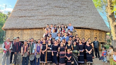 Национальная администрация туризма Вьетнама проводит исследование по развитию общественного туристического продукта в провинции Куангнгай