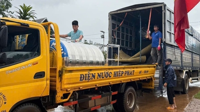 Nam Ban Lam Ha a fait don de 20 réservoirs d'eau pour soutenir les populations issues des minorités ethniques.