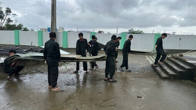 Cảnh sát cơ động Công an Tây Ninh chi viện tỉnh Gia Lai khắc phục hậu quả mưa, lũ