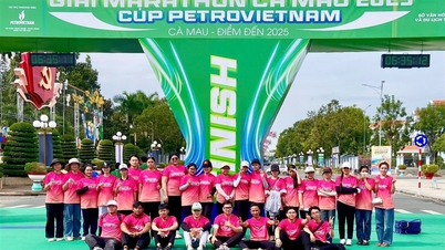 Κα Μάου: Περισσότεροι από 300 φοιτητές εθελοντές συμμετέχουν στην υποστήριξη του Μαραθωνίου του 2025.