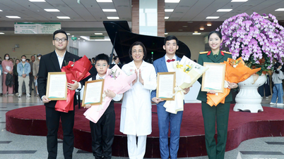 Η «Μελωδία της Αγάπης» και ο δεύτερος νικητής Tran Ngoc Chau Anh έστειλαν σημαντικά δώρα στους ασθενείς του 108ου Κεντρικού Στρατιωτικού Νοσοκομείου