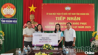 Ministerio de Finanzas de Vietnam, Ministerio de Finanzas de Laos, Vietlott: Donaron 500 millones de VND, 300 juegos de mantas y mosquiteros a las personas afectadas por las inundaciones.