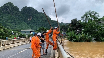 Το σύστημα ηλεκτρικής ενέργειας είναι και πάλι σταθερό, με το 95% της χωρητικότητας που επλήγη από τις πλημμύρες να έχει αποκατασταθεί.