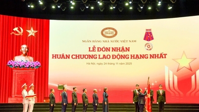 Staatsbank erhält Arbeitsmedaille erster Klasse