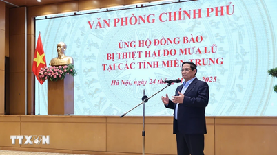 Regierungsbehörde spendet zur Unterstützung von Menschen, die von Naturkatastrophen betroffen sind.