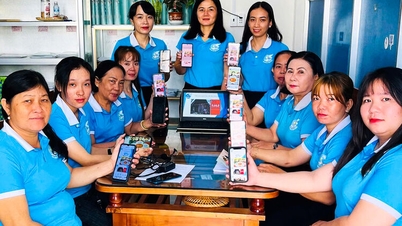 نساء فينه فونج مع العديد من النماذج العملية