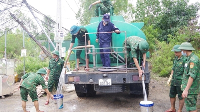 Прикордонники перевозять безкоштовну чисту воду, щоб допомогти понад 100 домогосподарствам у постраждалих від повені районах