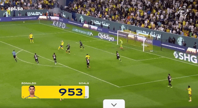 Ronaldo recria obra-prima de bicicleta na Arábia Saudita