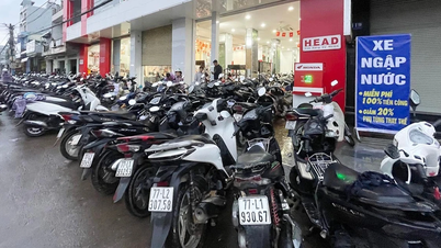 Opravny motocyklů přetížené po povodních