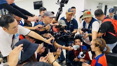 Τα κοινωνικά δίκτυα εκμεταλλεύονται περιεχόμενο, ο τύπος πρέπει να προστατεύεται από το νόμο